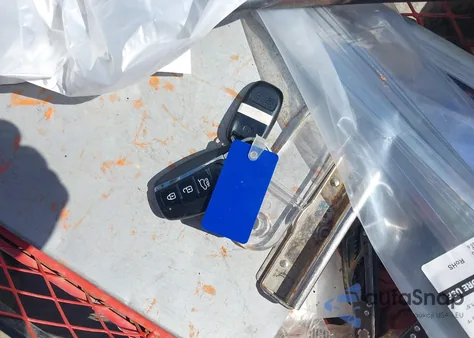 2018 Hyundai Santa Fe Sport 2.4L из США, поврежденный, VIN 5NMZUDLB1JH062072